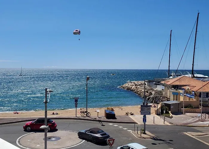 Le Capitole Vue Mer Studio Cabine 27M2 Les Pieds Dans Leau 2 Adultes 2 Enfants Clim Et Garage